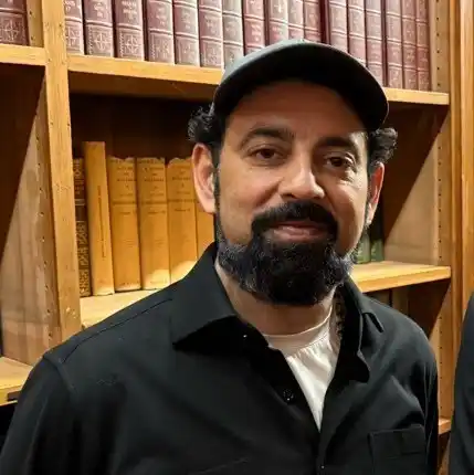 Ray Sharma
